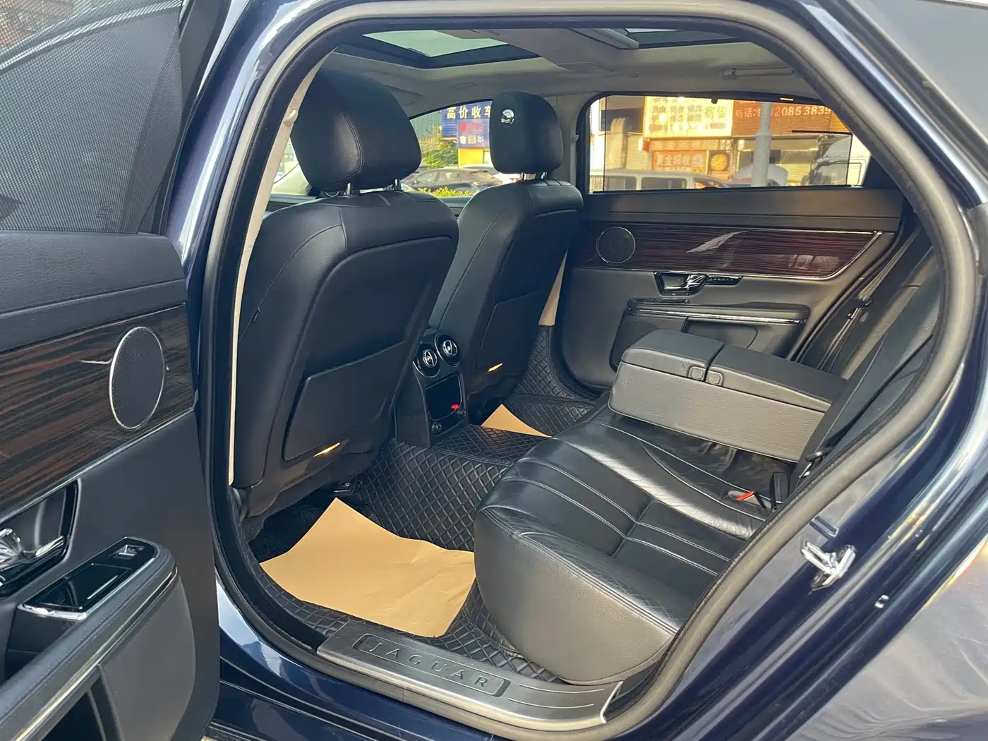 Jaguar XJ 2014 2013 XJL 3.0 SC Cambridge Limited Edition