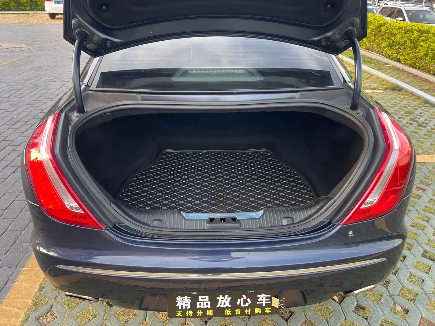Jaguar XJ 2014 2013 XJL 3.0 SC Cambridge Limited Edition