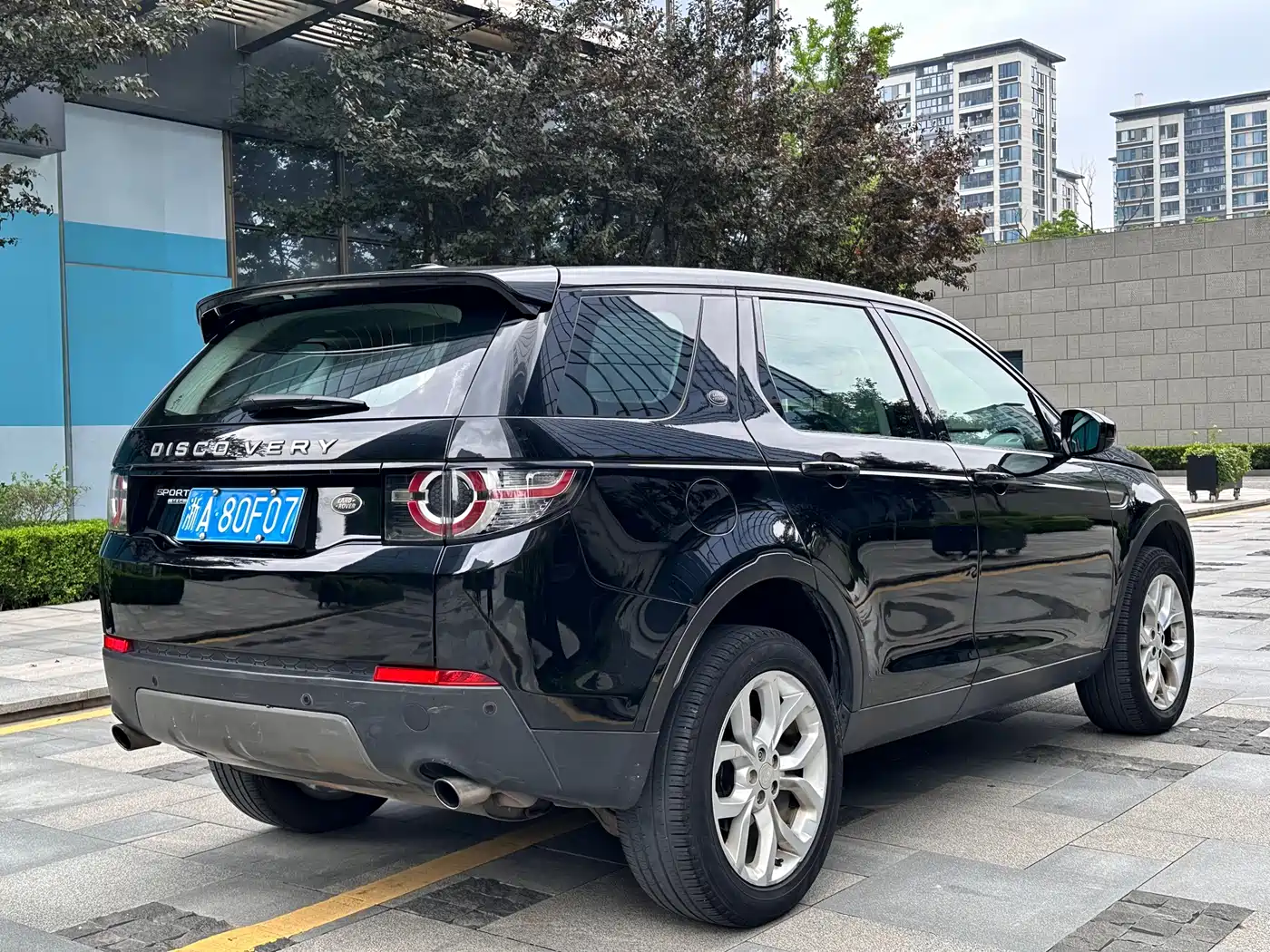 Land Rover Discovery Sport 2016 2.0T SE фото 4