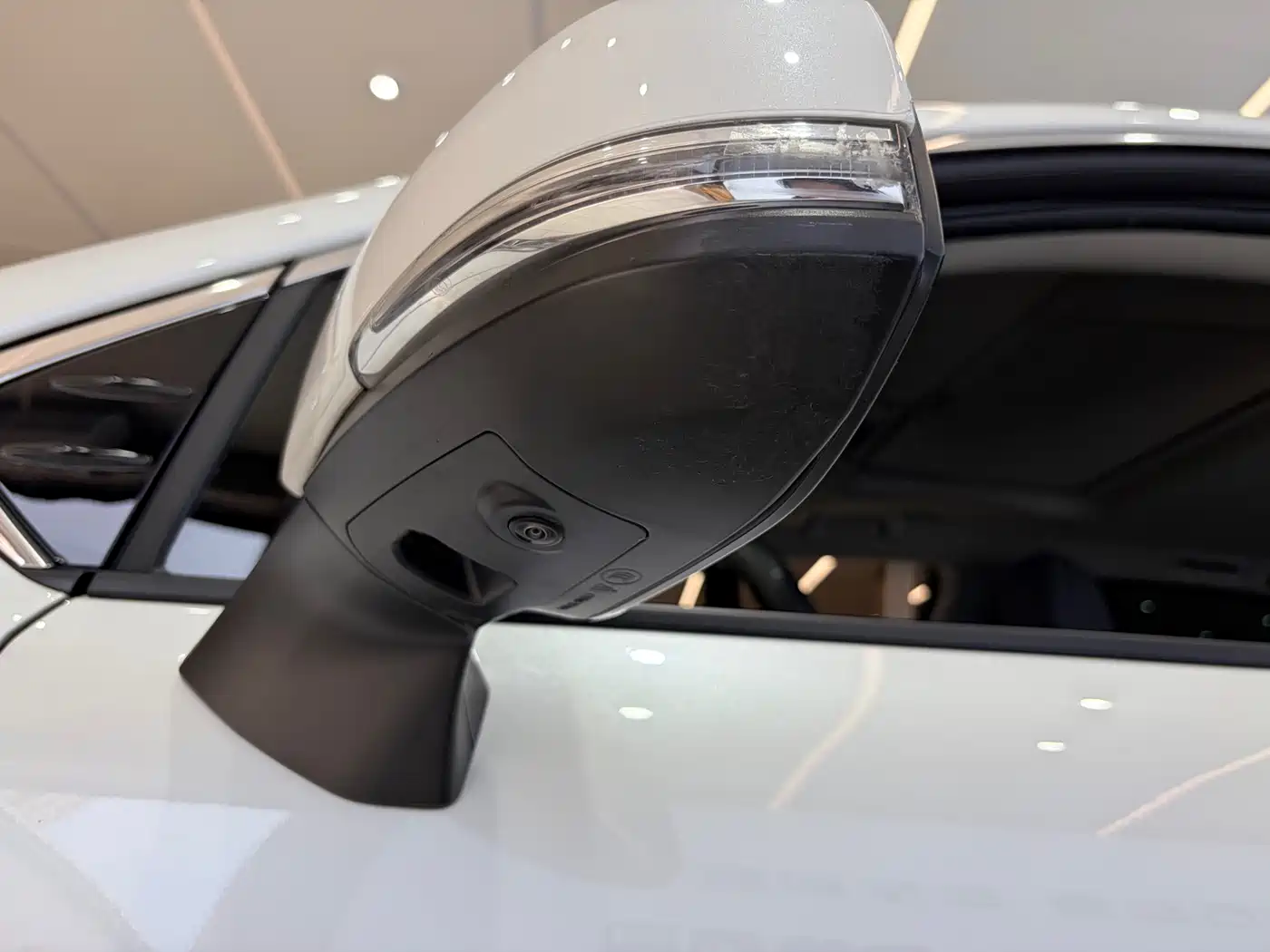 Toyota Granvia 2023 2.5L Hybrid Prestige PLUS Edition фото 13