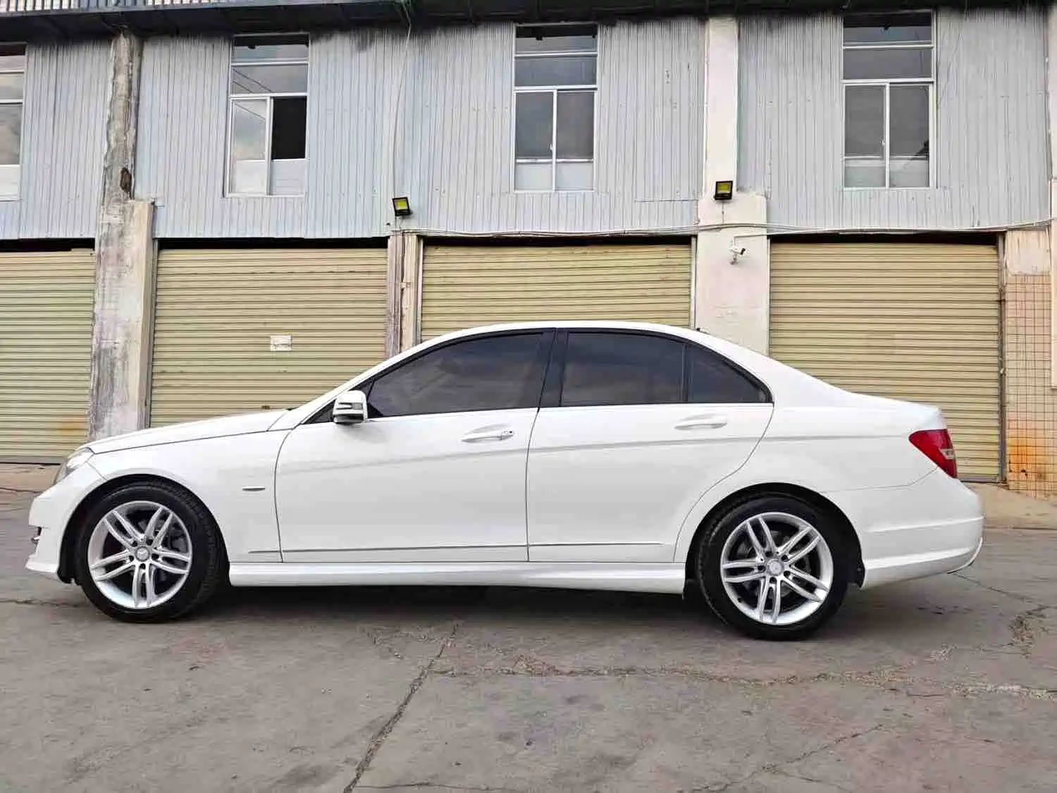 Фото 12 - Mercedes-Benz C-Class