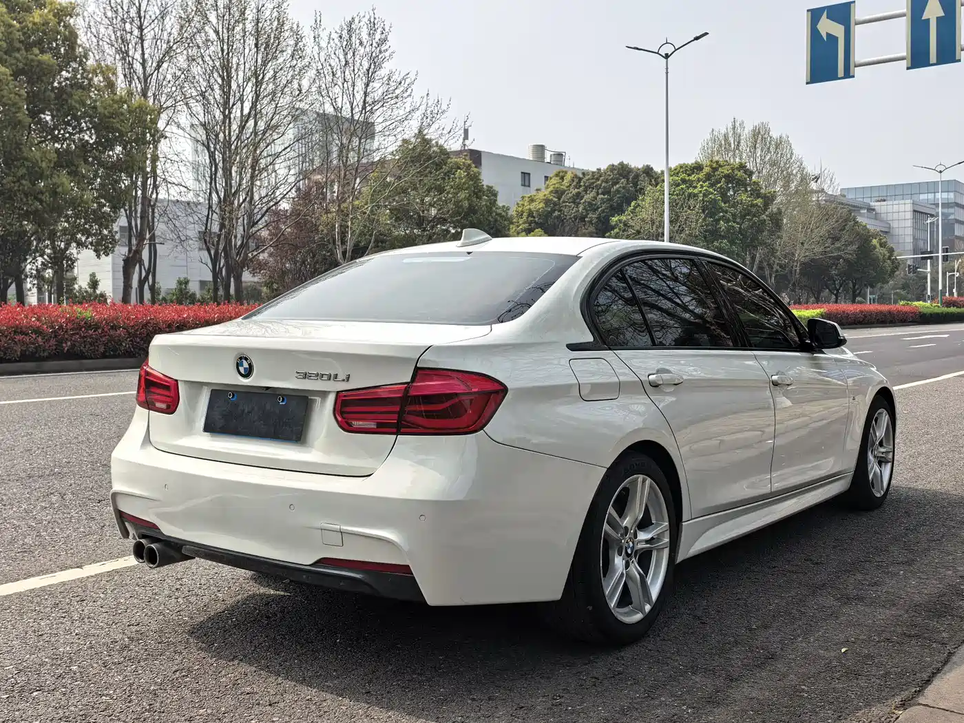 BMW 3 Series 2018 320Li Leading M Sport Package фото 6