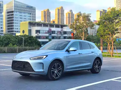 AITO M5