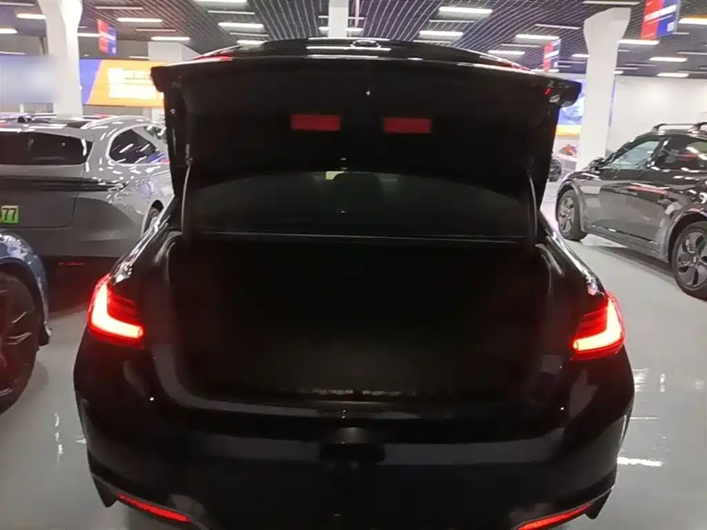 BMW i3 2022 eDrive 35 L фото 19