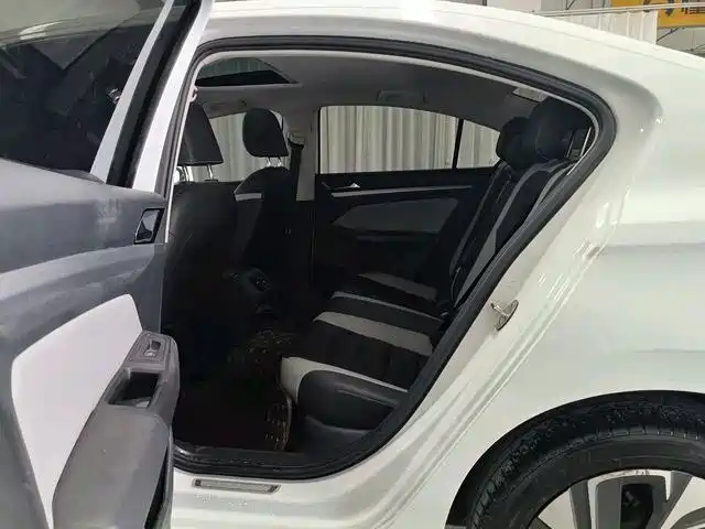 Volkswagen Bora 2023 280TSI DSG Prestige Edition фото 7
