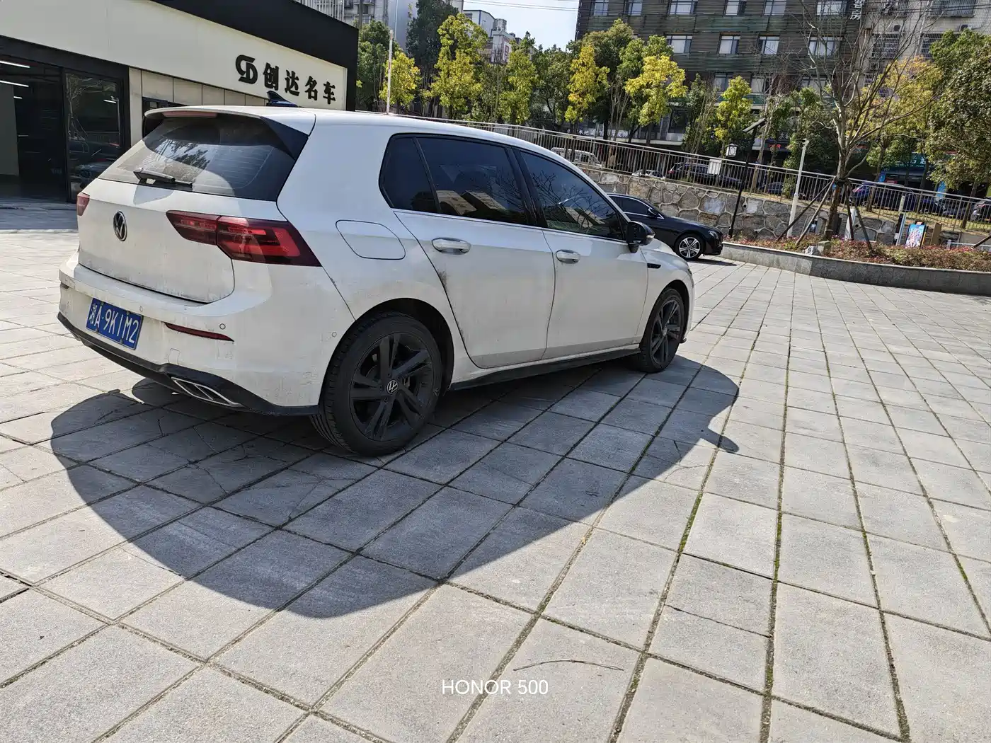 Volkswagen Golf 2023 280TSI DSG R-Line 20th Anniversary Edition фото 4