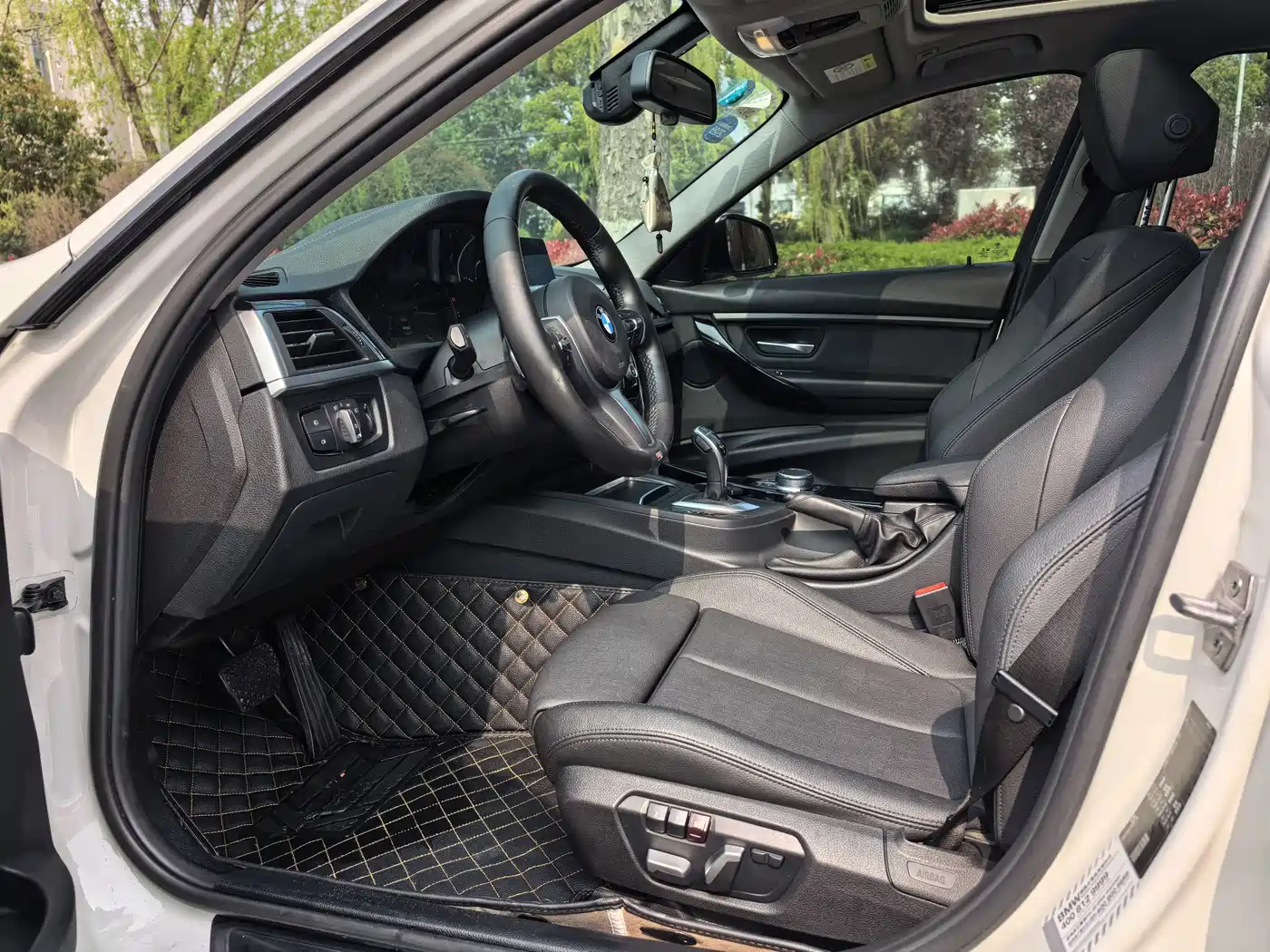 BMW 3 Series 2018 320Li Leading M Sport Package фото 14