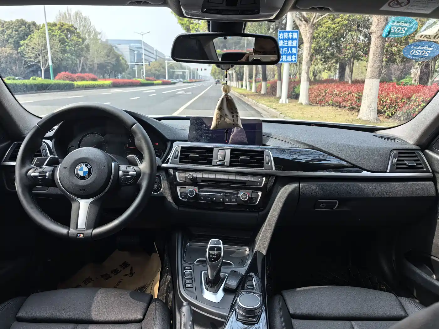 BMW 3 Series 2018 320Li Leading M Sport Package фото 8