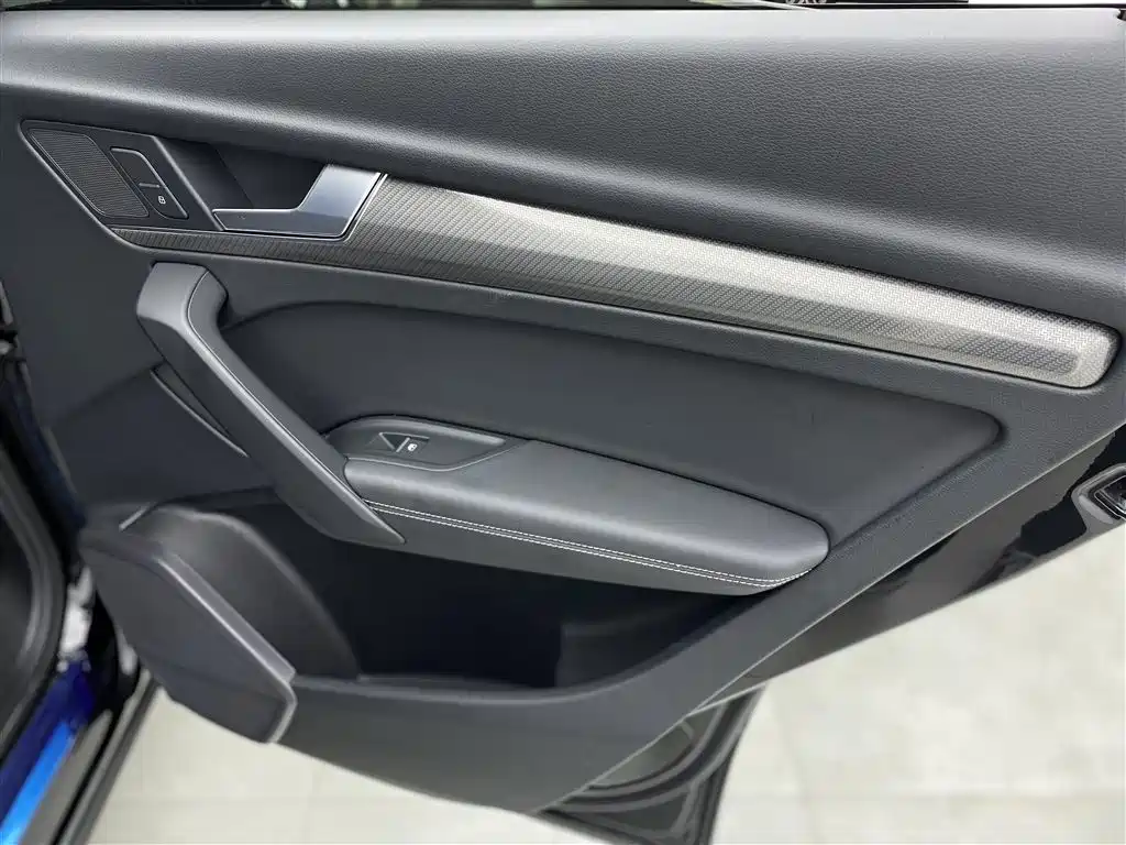 Audi Q5L 2022 40T Luxury Dynamic фото 21
