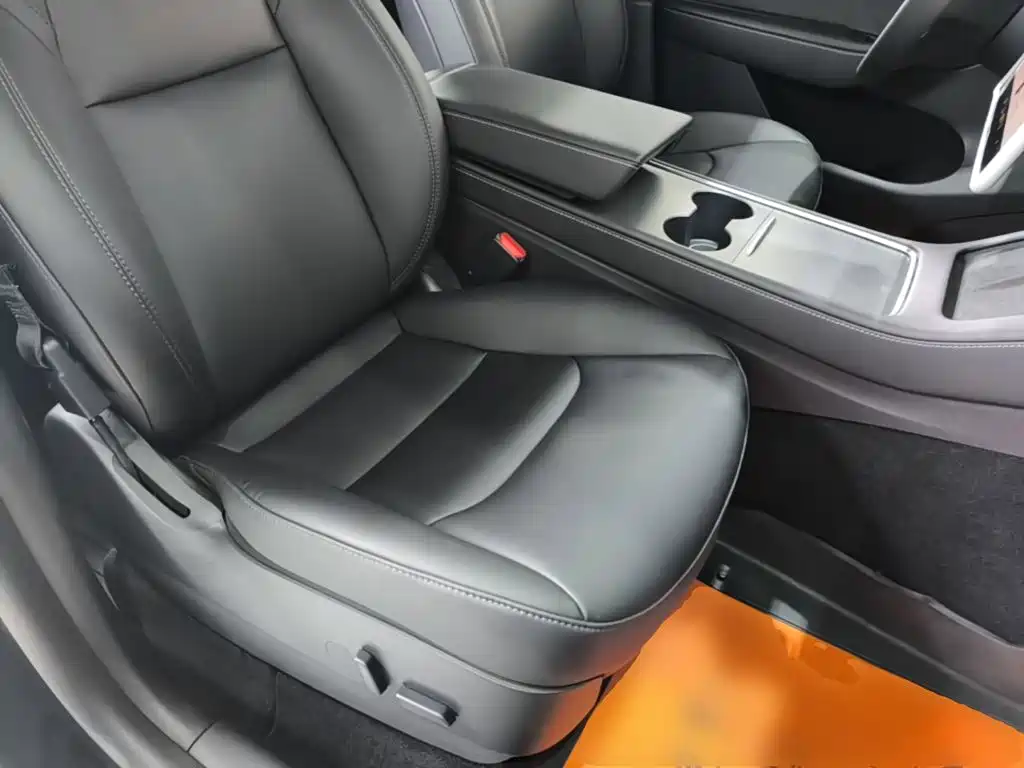 Фото 25 - Tesla Model Y