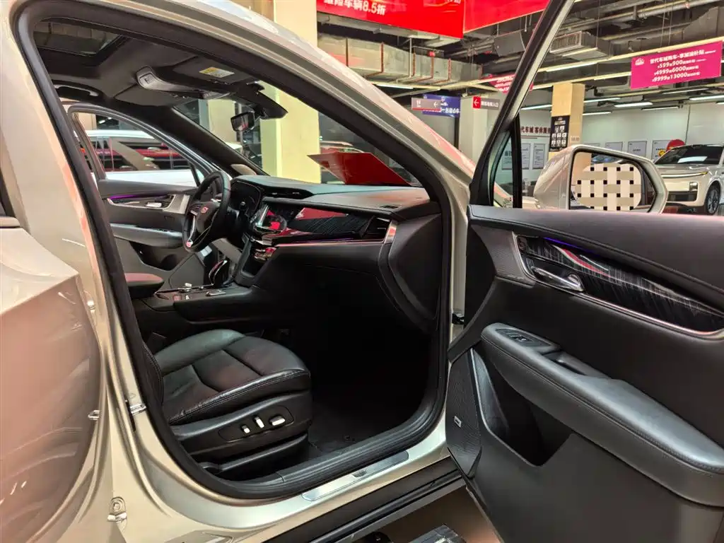 Cadillac XT6 2022 2.0T 6-Seater 4WD Luxury 120th Anniversary Limited Edition фото 9