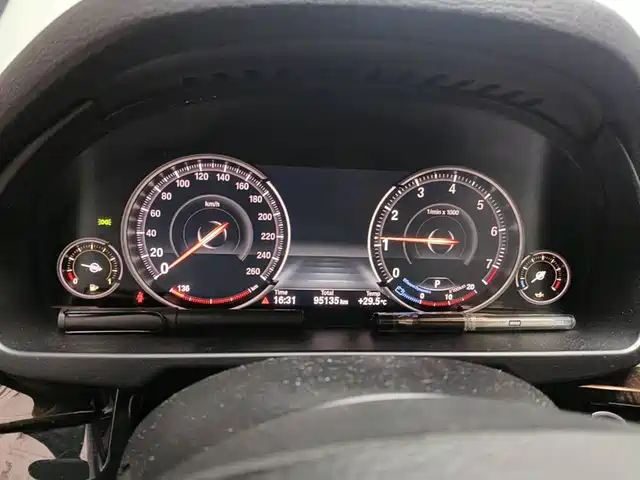 BMW X5 (Import) 2018 xDrive28i — фото 4