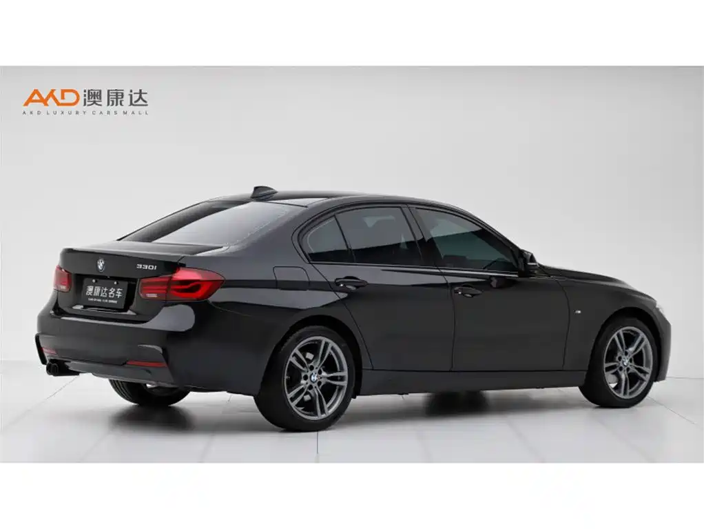 Фото 3 - BMW 3 Series
