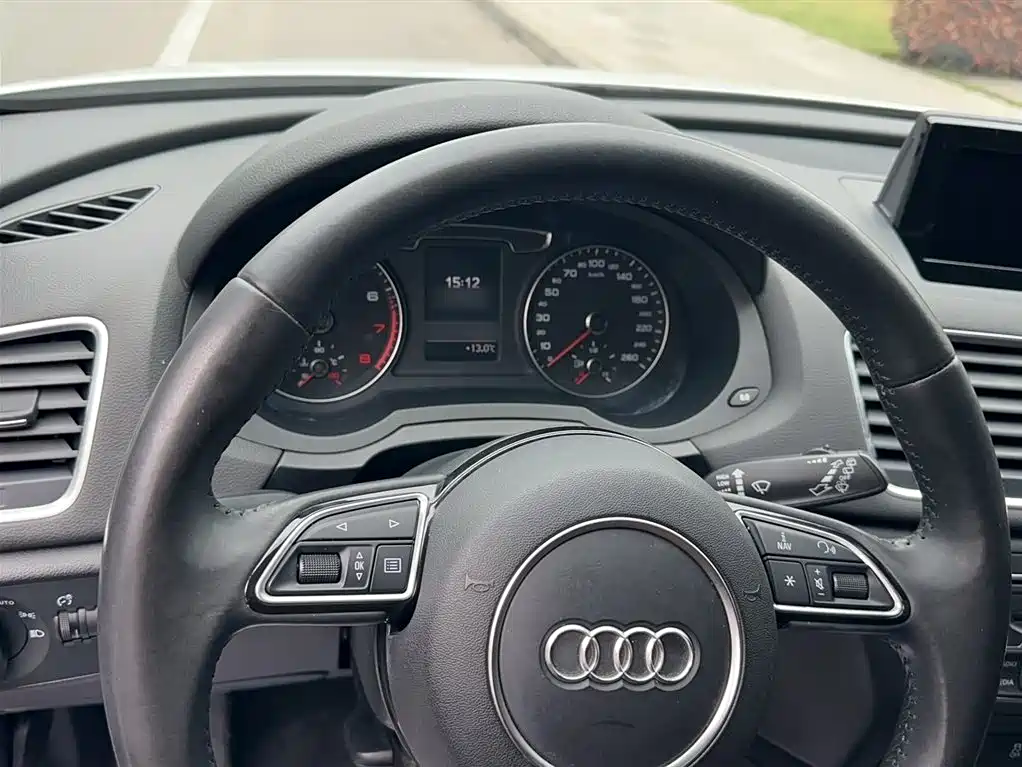 Audi Q3 2016 30 TFSI Fashion фото 4