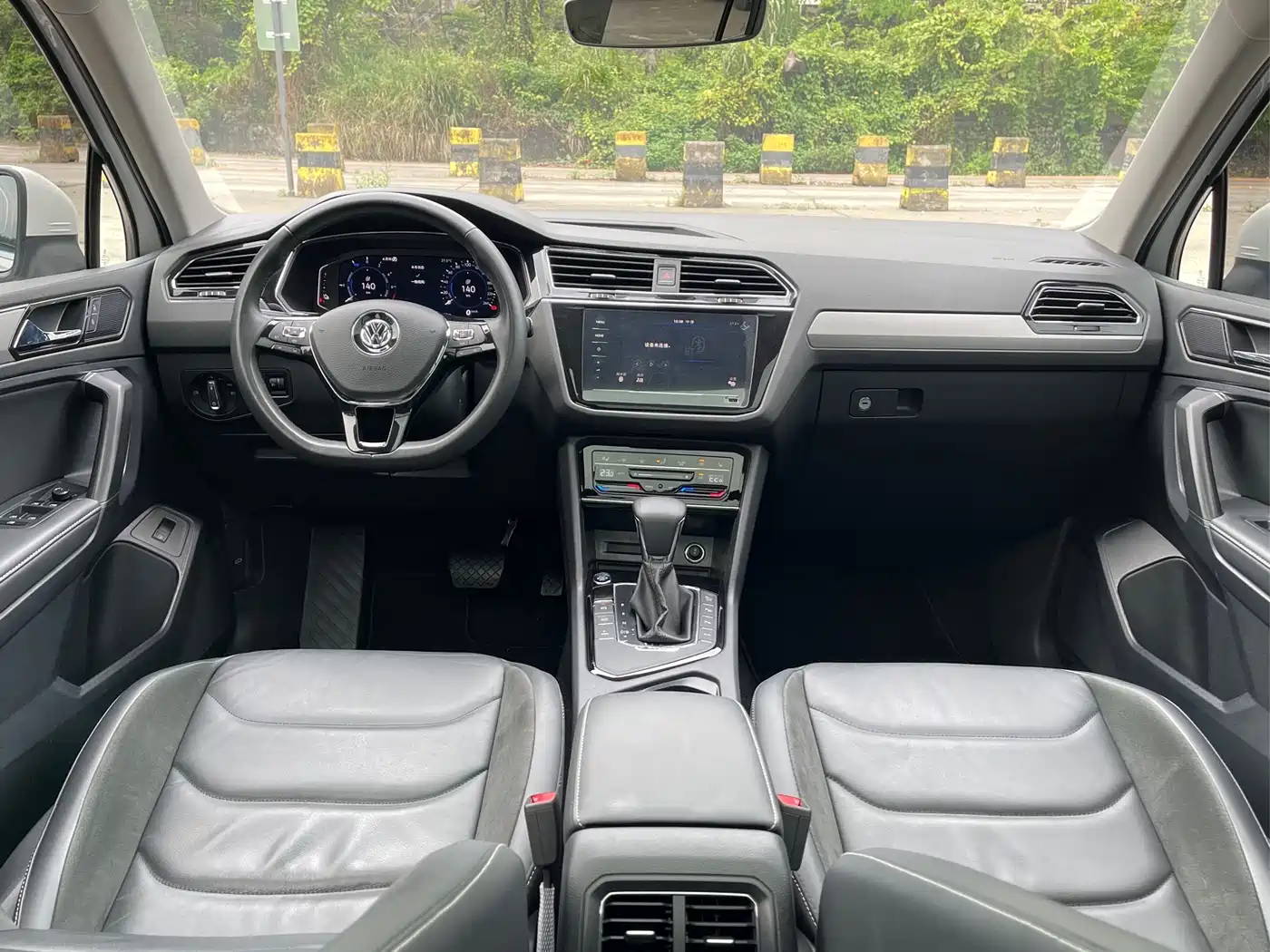 Volkswagen Tiguan L PHEV 2020 430PHEV Plug-in Hybrid Premium Edition фото 15