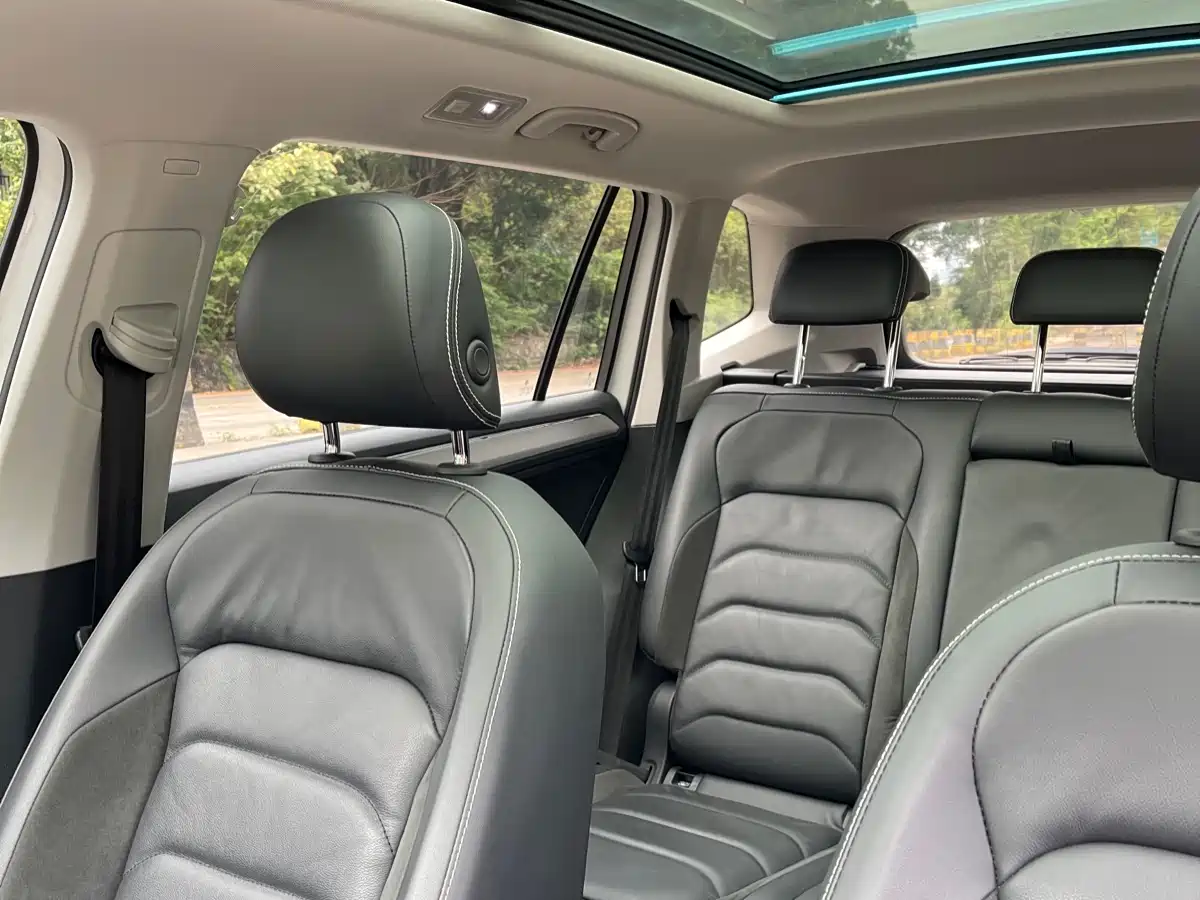 Volkswagen Tiguan L PHEV 2020 430PHEV Plug-in Hybrid Premium Edition фото 36