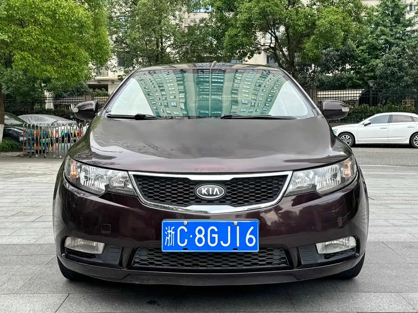 Kia Forte 2011 Model 1.6L AT GL фото 2