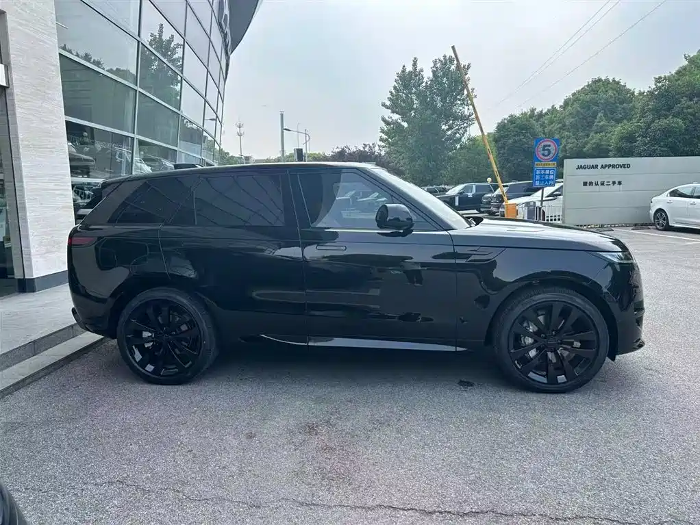 Land Rover Range Rover Sport фото 9