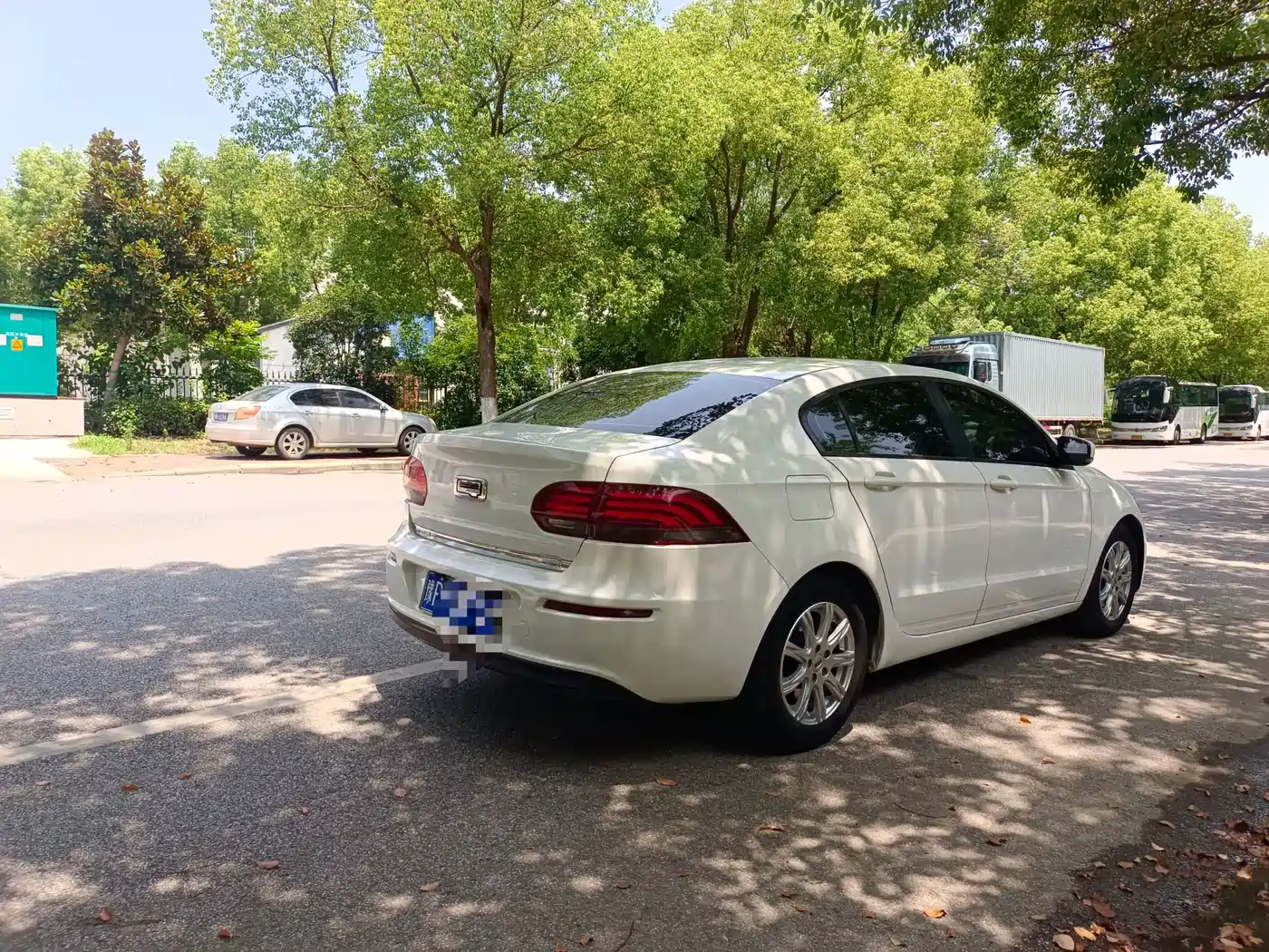 Qoros 3 2019 2018 Sedan 1.6L Auto Leading