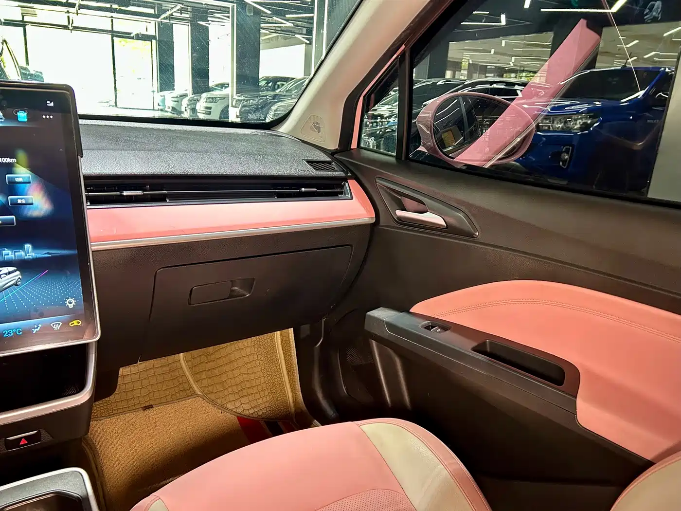 Nezha Auto Nezha V 2021 2022 Trend 400 Lite Pink Custom Edition