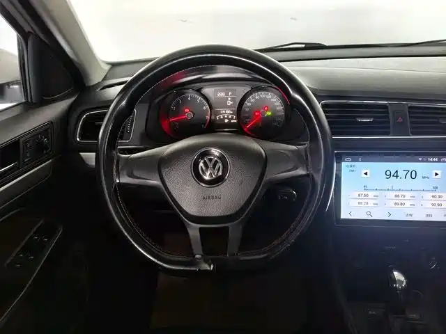 Volkswagen Lavida 2017 1.6L Automatic Trend Edition фото 5