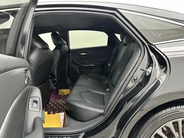 Toyota Avalon 2019 2.0L XLE Premium Edition (China VI) фото 12