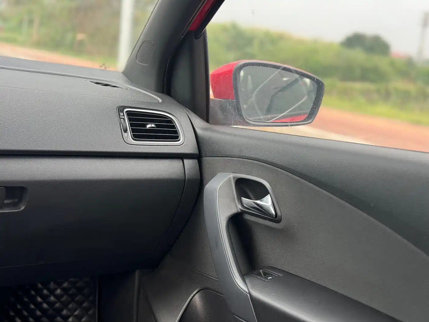 Volkswagen Polo 2012 1.4TSI GTI фото 17