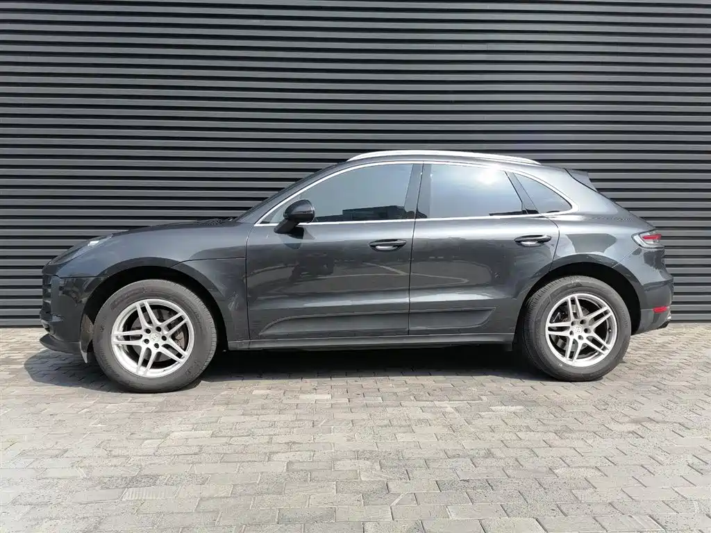 Porsche Macan 2018 Macan 2.0T фото 10