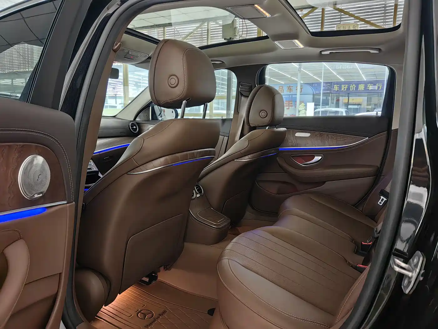 MERCEDES-BENZ E CLASS