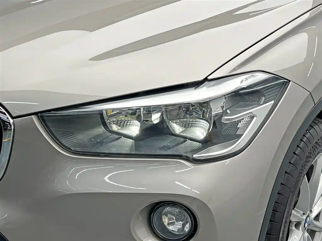 BMW X1 2019 sDrive18Li Fashion Model фото 9