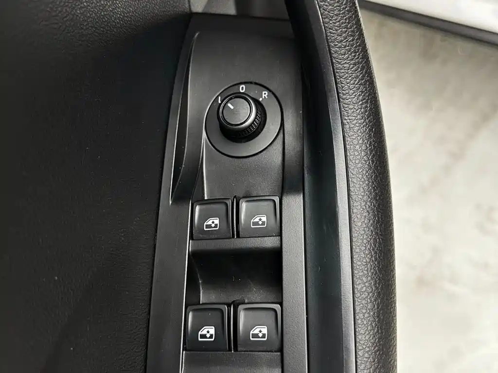Škoda Kamiq 2022 1.5L Automatic Comfort Edition фото 16