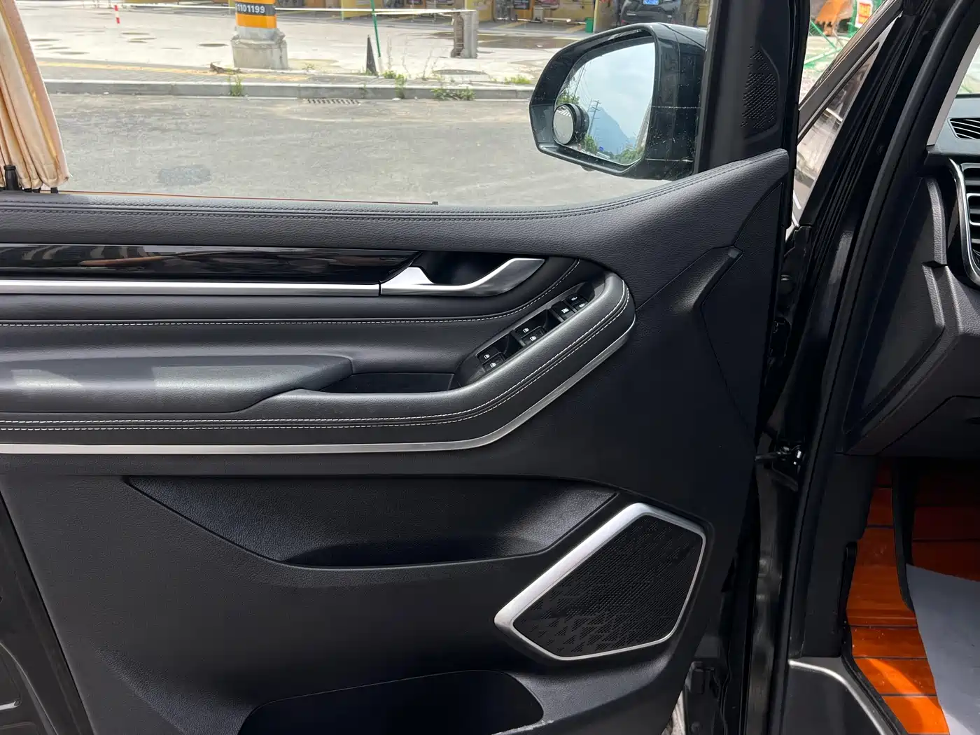 Maxus G20 2022 2021 PLUS 2.0T Gasoline Automatic Luxury Edition