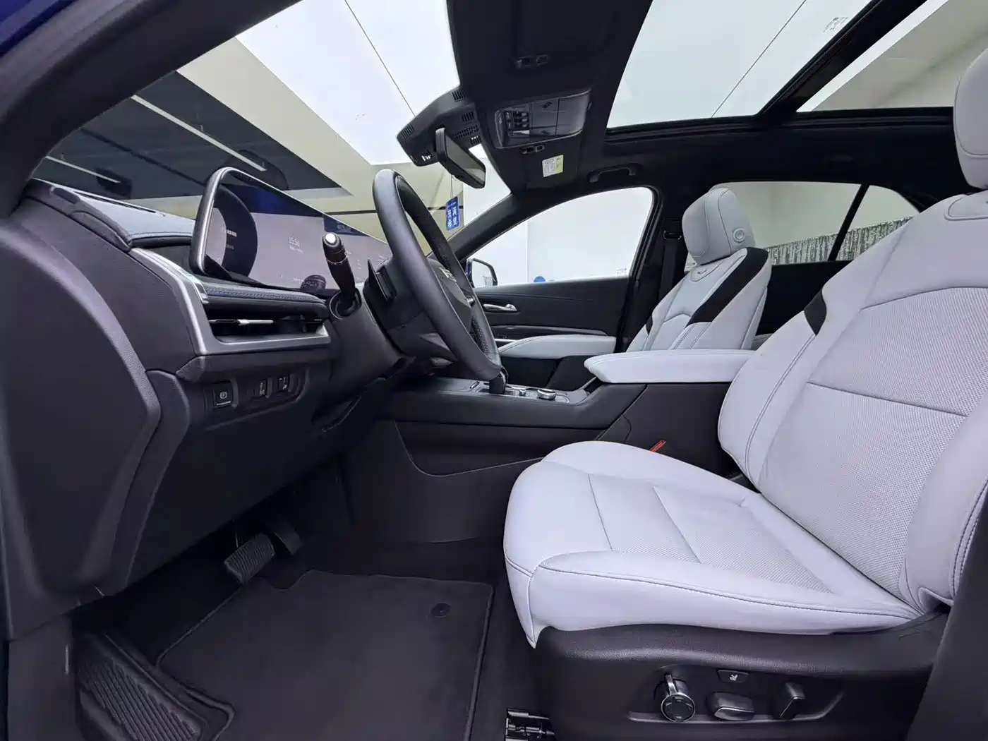 Cadillac XT4 2024 2024 Facelift 28T 2WD Premium