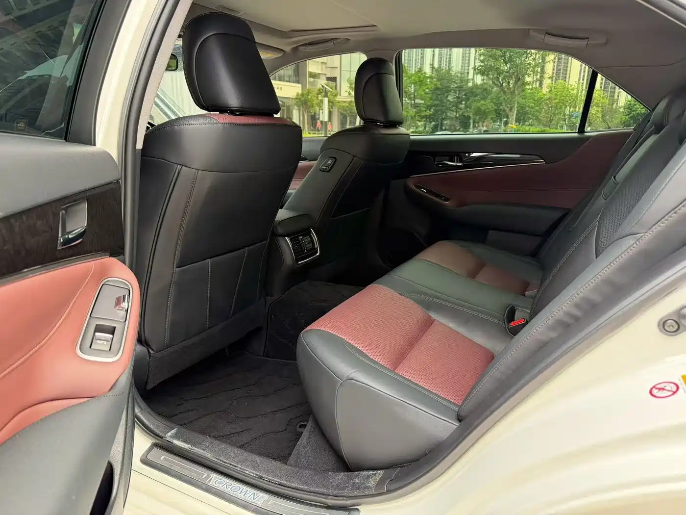 Toyota Crown 2018 2.0T Sport Edition фото 7