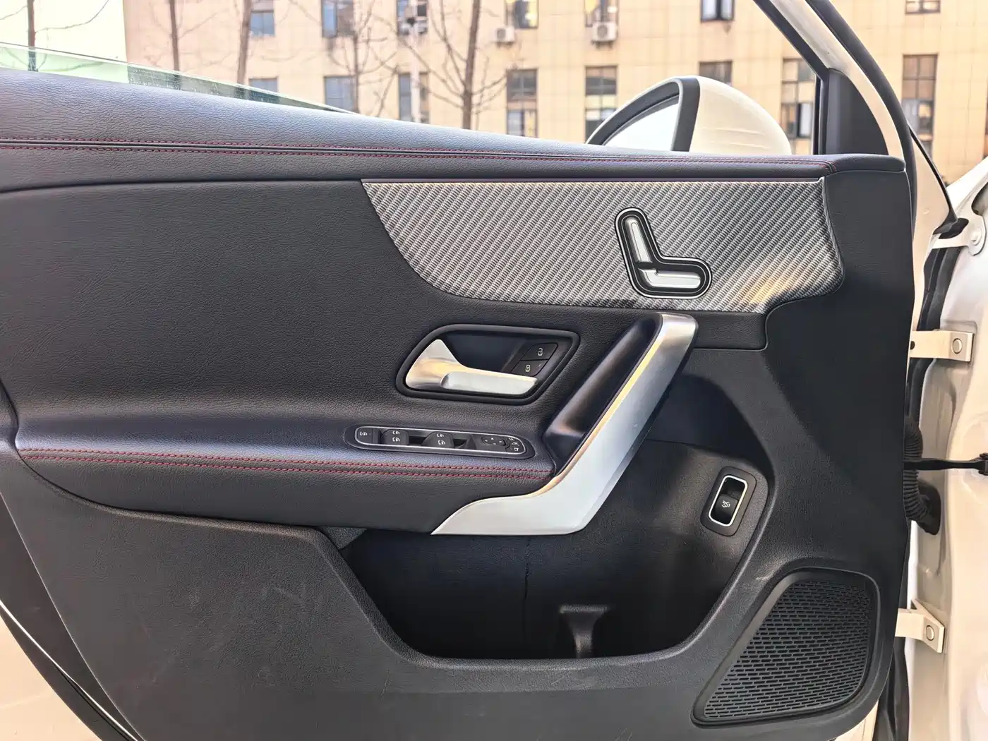 Mercedes-Benz A-Class 2024 A 200 L Fashion Edition фото 7