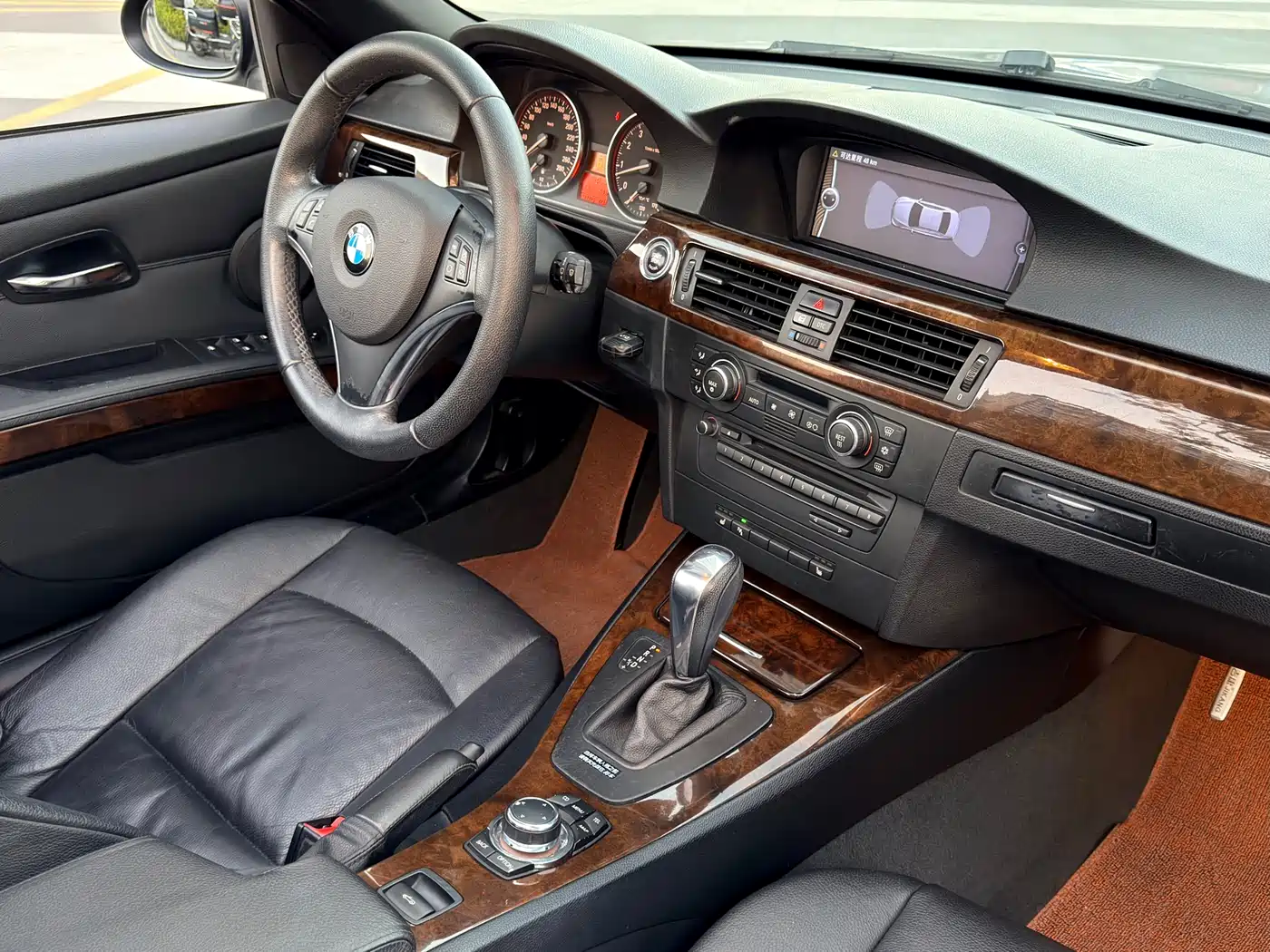 BMW 3 Series (Import) 2009 Model 330i Convertible фото 10