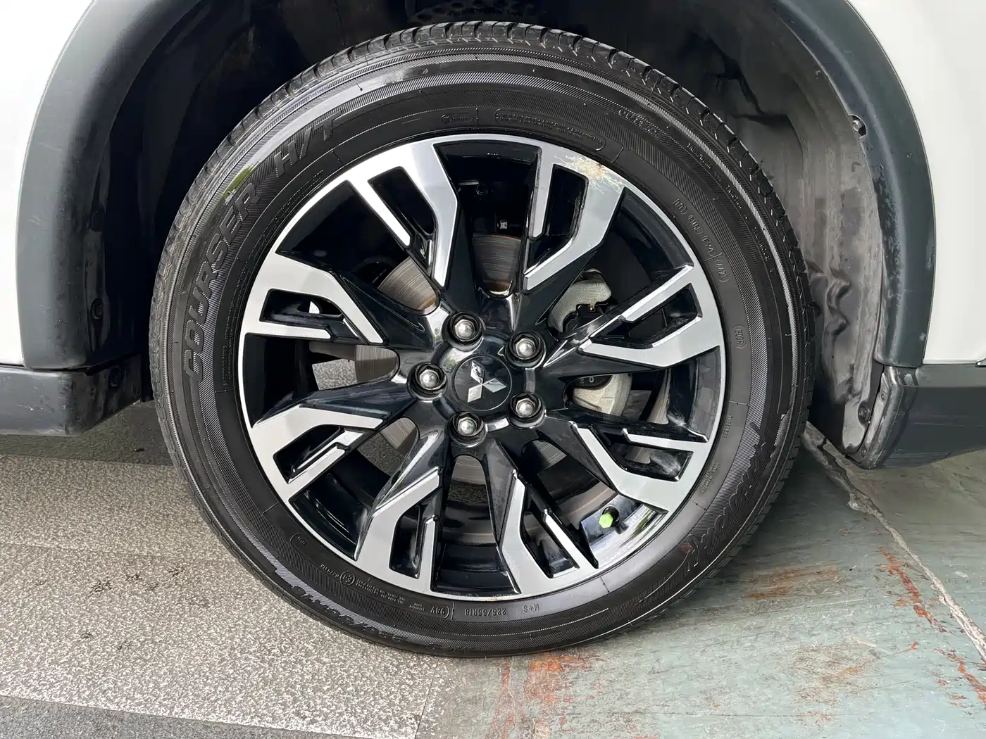 Mitsubishi Outlander 2019 2.0L 2WD Enjoy 5-Seater China VI фото 13