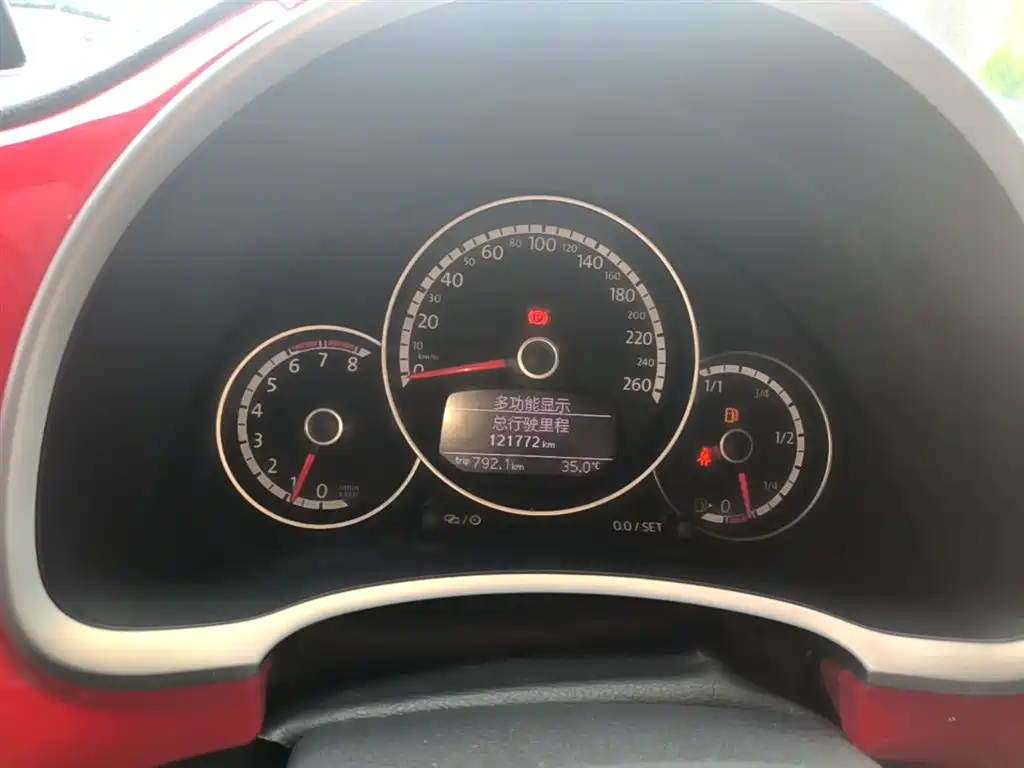 Volkswagen Beetle 2015 280TSI фото 12