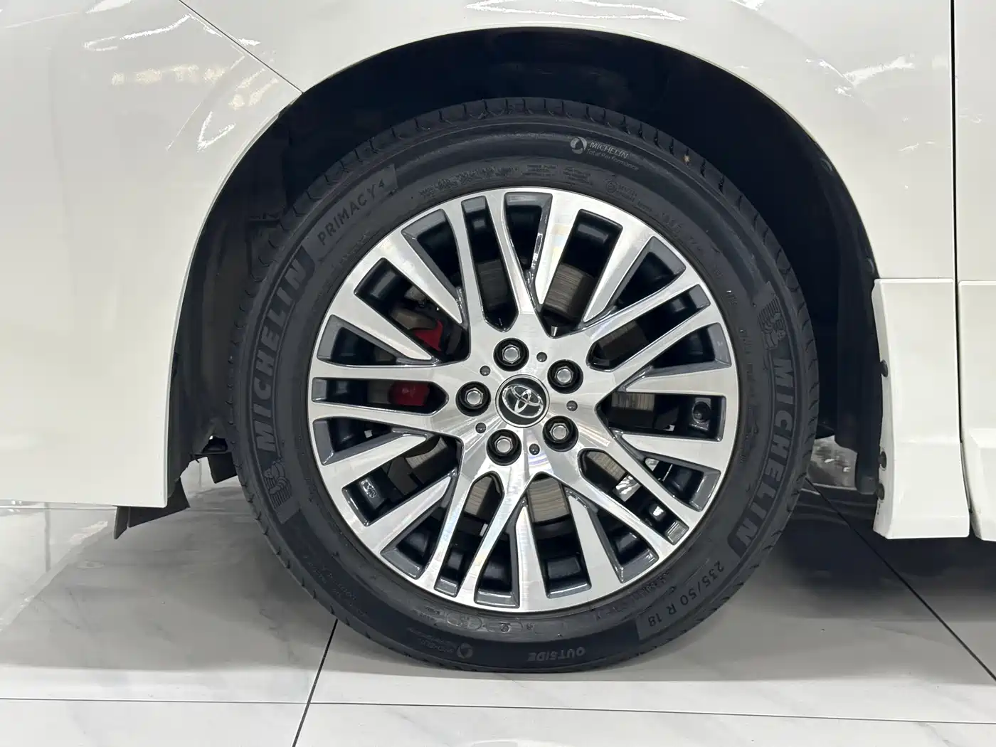 Toyota Alphard 2015 3.5L Luxury Edition фото 19