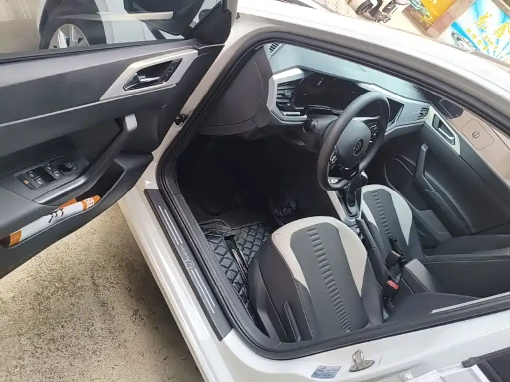 Volkswagen Polo 2023 2023 Plus 1.5L Automatic Colorful Tech Edition