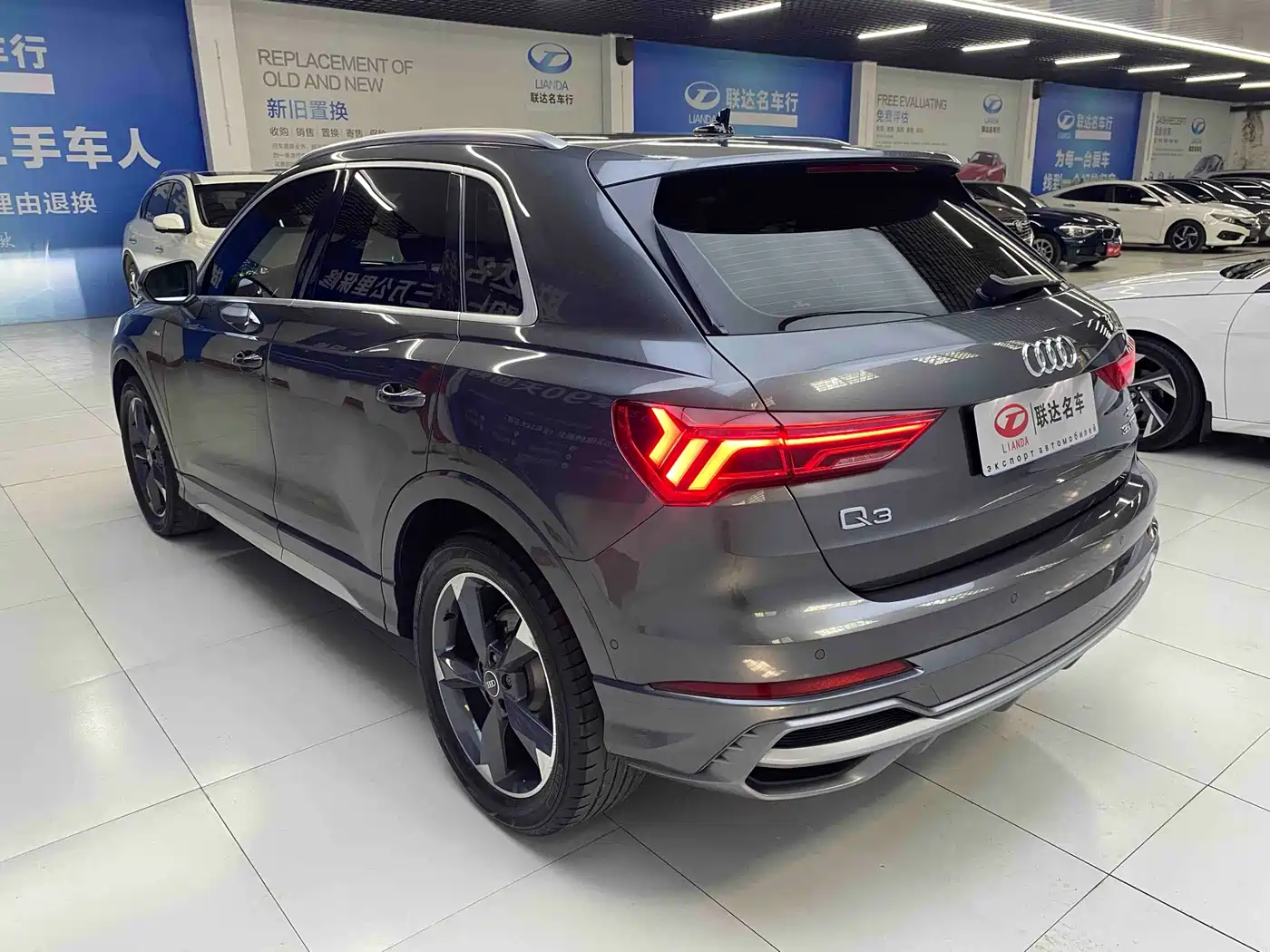 Audi Q3 2022 35 TFSI Fashion Dynamic фото 19