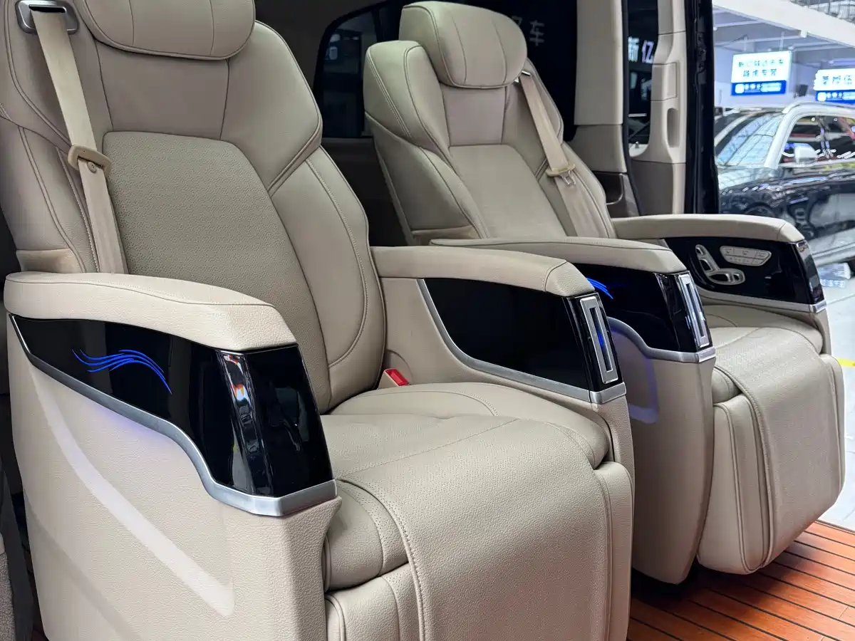 MERCEDES-BENZ V CLASS