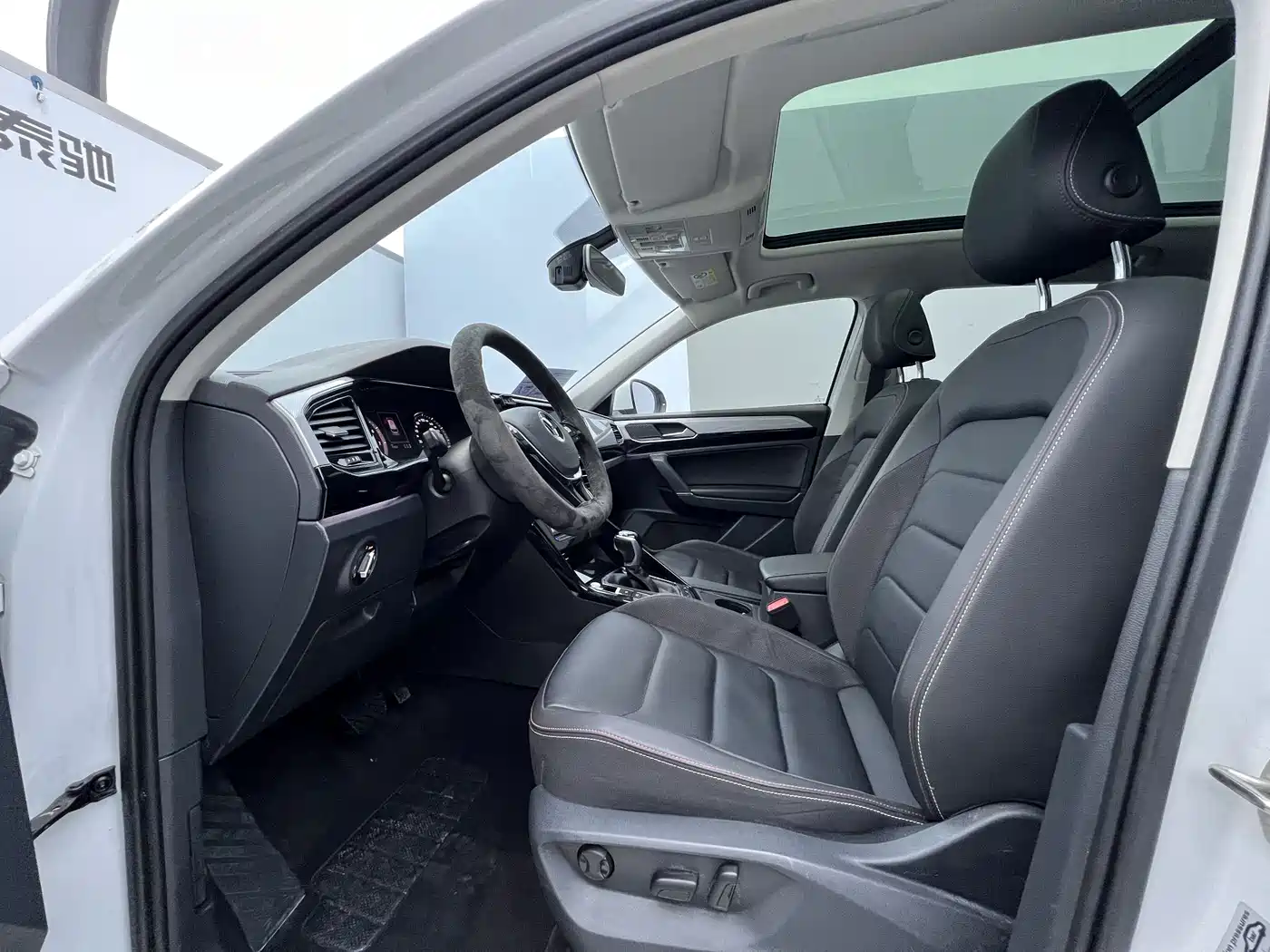Volkswagen Tayron 2021 280TSI 2WD Luxury Smart Connect фото 10