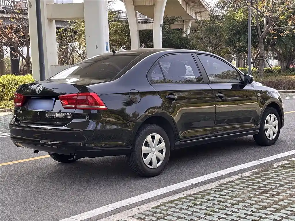 Volkswagen Santana 2015 1.6L Automatic Trend Edition фото 7