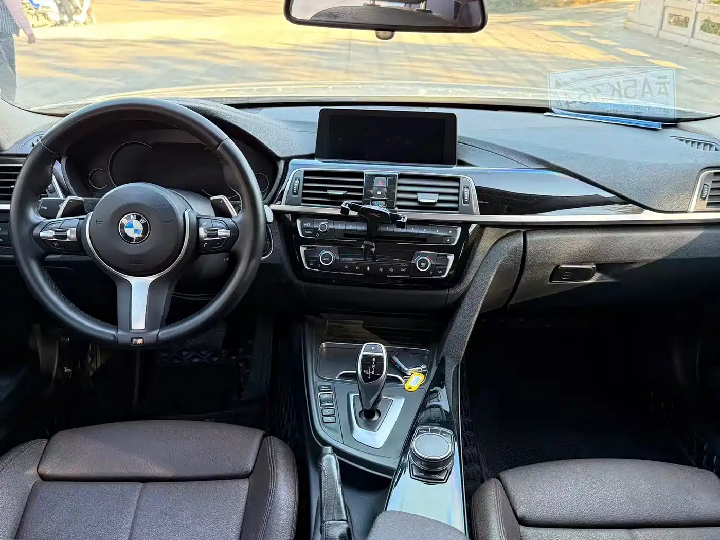 BMW 3 Series 2019 320Li M Luxury Package фото 9