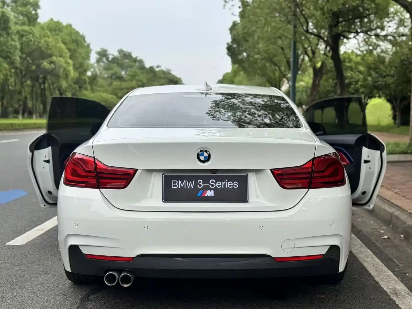 BMW 4 Series 2019 425i M Sport Shadow Edition фото 8