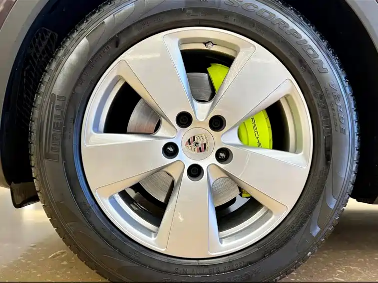 PORSCHE CAYENNE NEW ENERGY