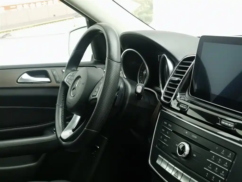 Mercedes-Benz GLE 2016 GLE 400 4MATIC фото 22