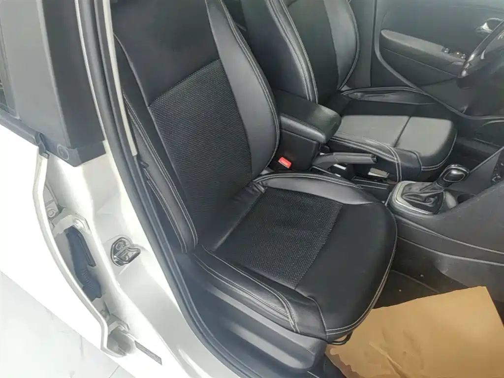 Volkswagen Polo 2018 1.5L Auto Safe Drive фото 25