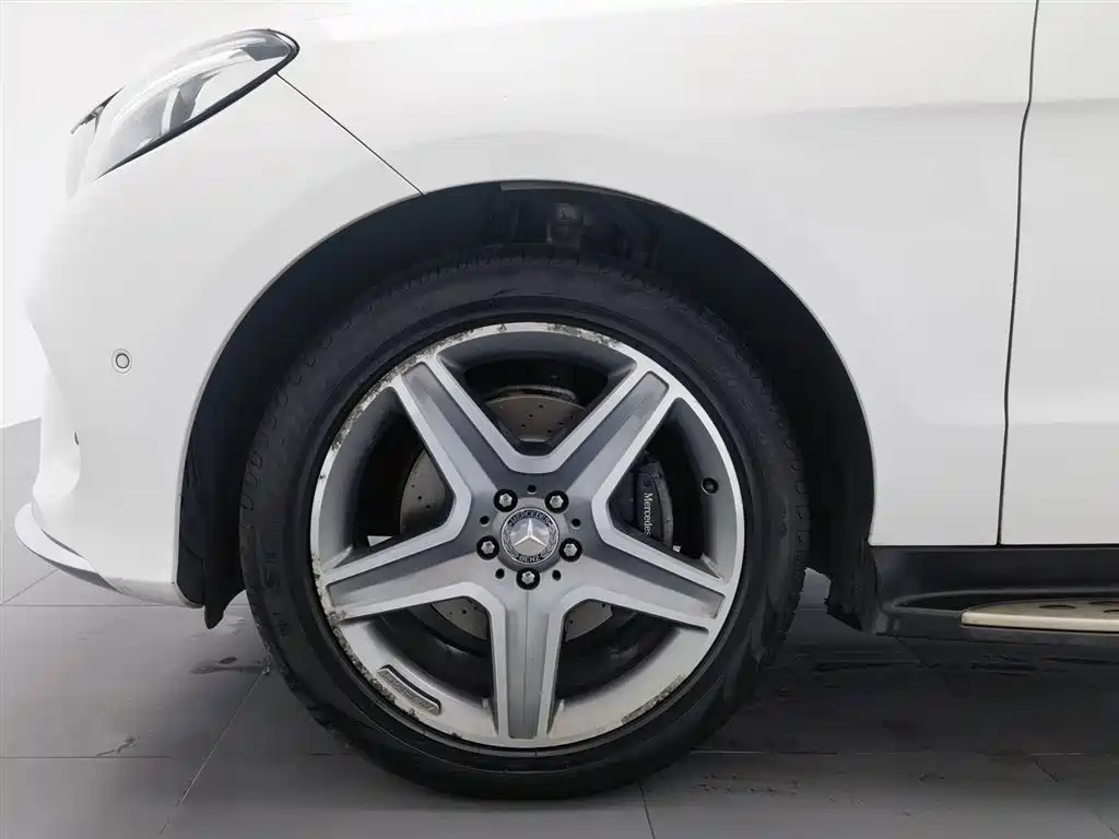 Mercedes-Benz GLE 2016 GLE 400 4MATIC фото 17